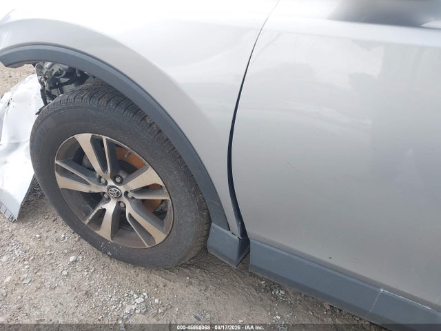 2018 Toyota Rav4 Xle მანქანა იყიდება აუქციონზე, vin: 2T3WFREV5JW422408, აუქციონის ნომერი: 45868068