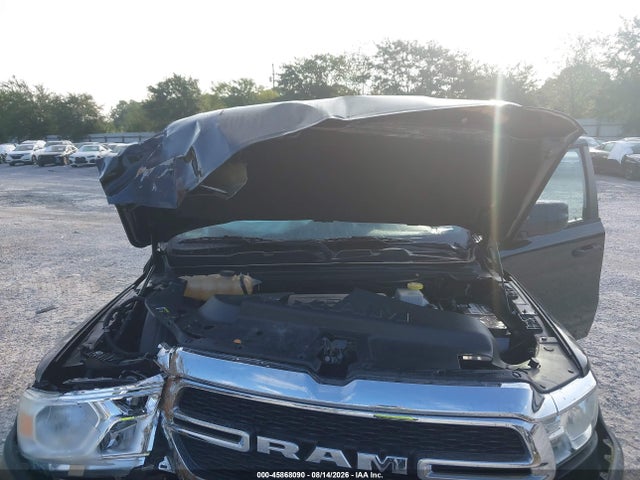 1C6RREGG0MN624992 RAM 1500 Tradesman 4x2 5&#039;7 Box