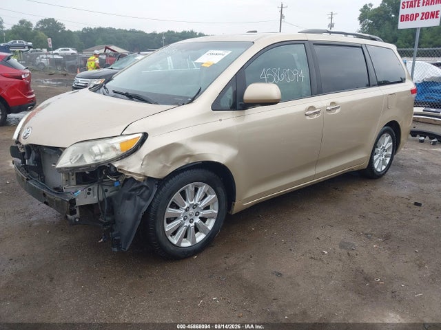 2011 Toyota Sienna Limited V6 მანქანა იყიდება აუქციონზე, vin: 5TDYK3DC7BS030339, აუქციონის ნომერი: 45868094
