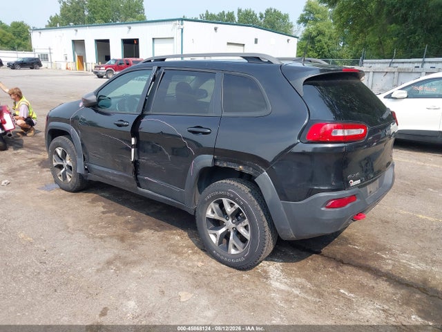 2016 Jeep Cherokee Trailhawk მანქანა იყიდება აუქციონზე, vin: 1C4PJMBB2GW353946, აუქციონის ნომერი: 45868124