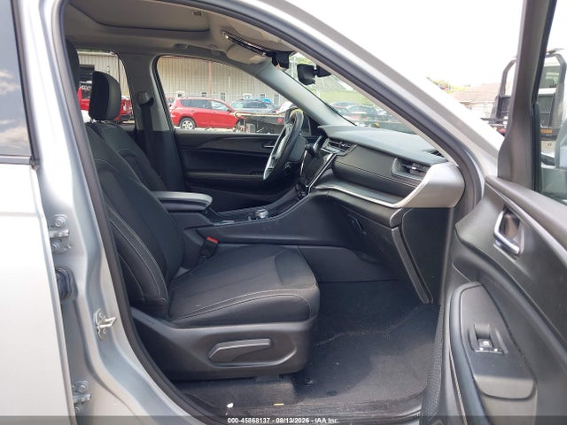 Aukcja sprzedaży 2023 Jeep Grand Cherokee Laredo 4x4, vin: 1C4RJHAGXP8851216, numer aukcji: 45868137