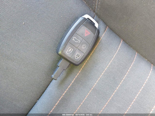 45868184 :رقم المزاد ، YV1672MK6C2266266 vin ، 2012 Volvo C30 T5 مزاد بيع