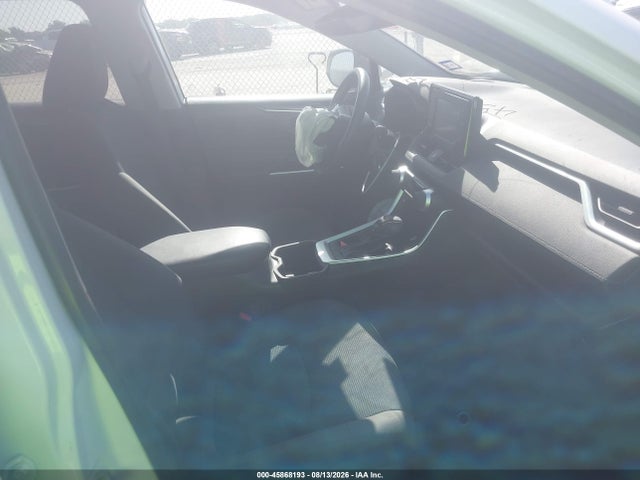 2022 Toyota Rav4 Le მანქანა იყიდება აუქციონზე, vin: 2T3H1RFV1NW215106, აუქციონის ნომერი: 45868193