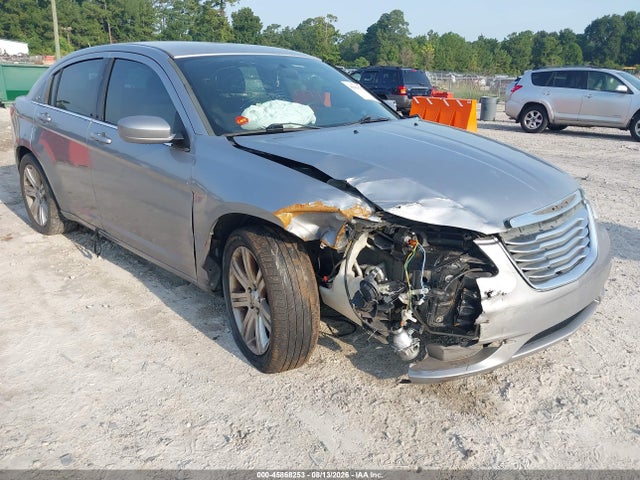 Aukcja sprzedaży 2013 Chrysler 200 Lx, vin: 1C3CCBAB5DN671225, numer aukcji: 45868253