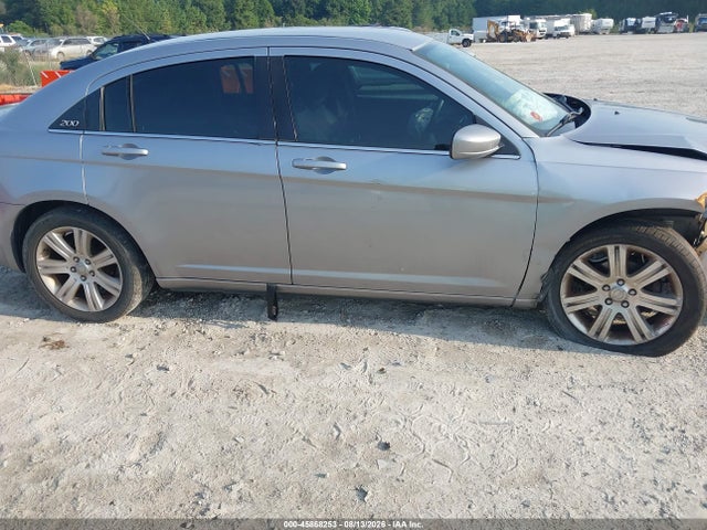 Aukcja sprzedaży 2013 Chrysler 200 Lx, vin: 1C3CCBAB5DN671225, numer aukcji: 45868253