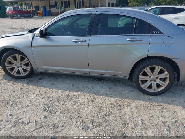 Aukcja sprzedaży 2013 Chrysler 200 Lx, vin: 1C3CCBAB5DN671225, numer aukcji: 45868253