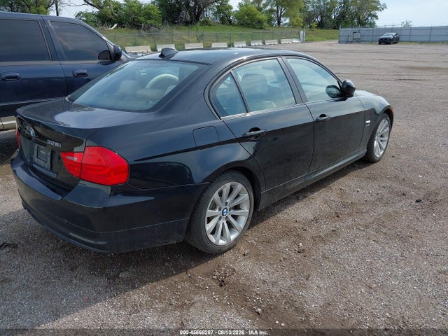 45868287 :رقم المزاد ، WBAPK7G59BNN85750 vin ، 2011 Bmw 328i Xdrive مزاد بيع