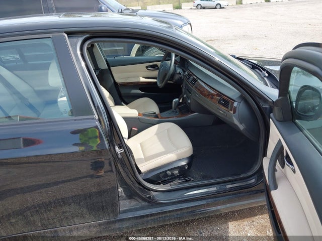 45868287 :رقم المزاد ، WBAPK7G59BNN85750 vin ، 2011 Bmw 328i Xdrive مزاد بيع