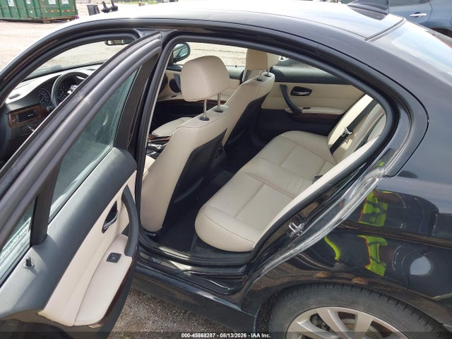 45868287 :رقم المزاد ، WBAPK7G59BNN85750 vin ، 2011 Bmw 328i Xdrive مزاد بيع