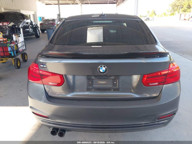 45868323 :رقم المزاد ، WBA8B9C59JEE81041 vin ، 2018 Bmw 330i مزاد بيع