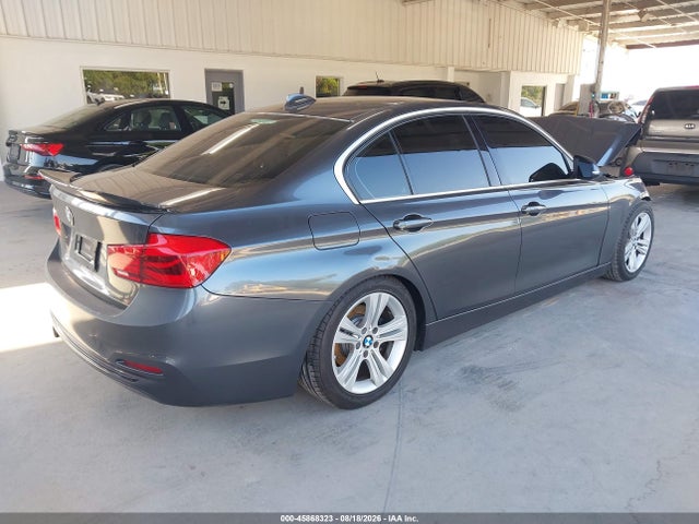 45868323 :رقم المزاد ، WBA8B9C59JEE81041 vin ، 2018 Bmw 330i مزاد بيع