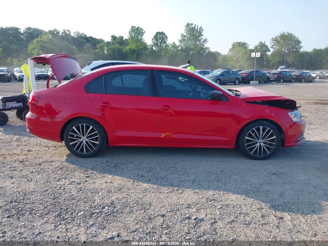 2015 Volkswagen Jetta 1.8t Sport მანქანა იყიდება აუქციონზე, vin: 3VWD17AJ3FM416139, აუქციონის ნომერი: 45868342