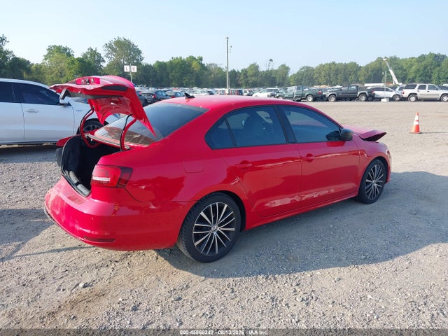 2015 Volkswagen Jetta 1.8t Sport მანქანა იყიდება აუქციონზე, vin: 3VWD17AJ3FM416139, აუქციონის ნომერი: 45868342