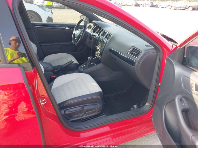 2015 Volkswagen Jetta 1.8t Sport მანქანა იყიდება აუქციონზე, vin: 3VWD17AJ3FM416139, აუქციონის ნომერი: 45868342