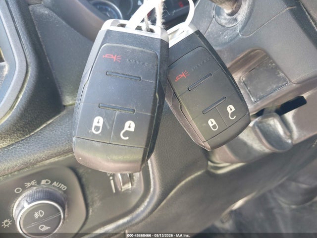 45868466 :رقم المزاد ، 3C7WRTCL9NG122837 vin ، 2022 Ram 3500 Chassis With Flatbed Tradesman/slt/laramie/limited مزاد بيع
