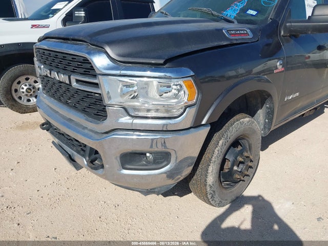 45868466 :رقم المزاد ، 3C7WRTCL9NG122837 vin ، 2022 Ram 3500 Chassis With Flatbed Tradesman/slt/laramie/limited مزاد بيع