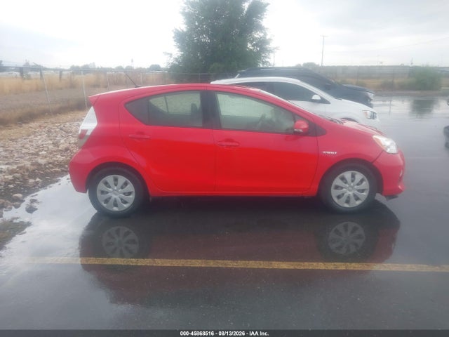 Toyota Prius C Two 2014 JTDKDTB37E1562792 Image 12