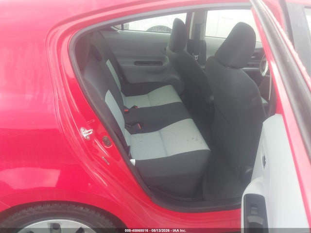 Toyota Prius C Two 2014 JTDKDTB37E1562792 Image 7