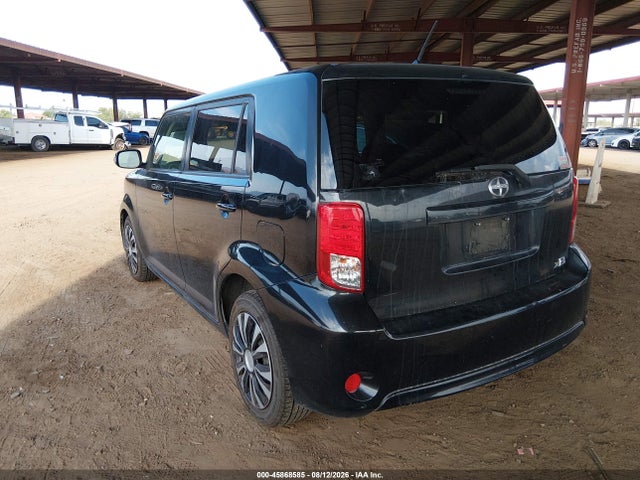 Scion XB 2014 JTLZE4FE4EJ059903 Image 3