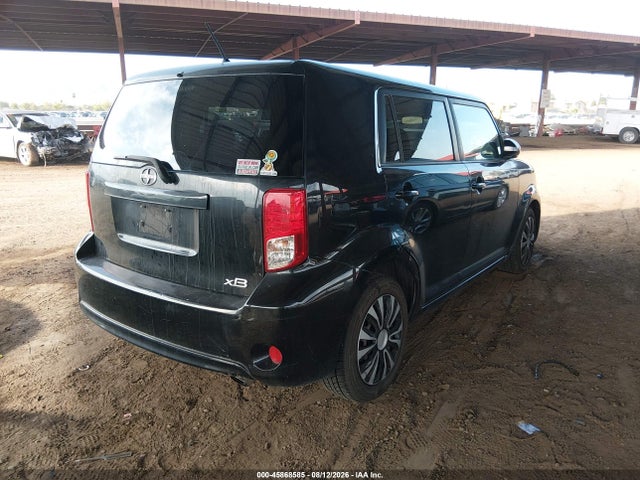 Scion XB 2014 JTLZE4FE4EJ059903 Image 4
