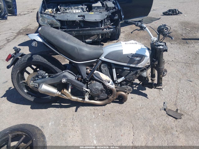 Ducati Scrambler 800 2018 ML015ANM8JT013389 Image 12
