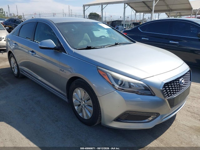 2016 KMHE24L17GA013937 main image