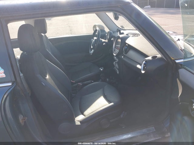 45868678 :رقم المزاد ، WMWMF33549TU75572 vin ، 2009 Mini Cooper مزاد بيع