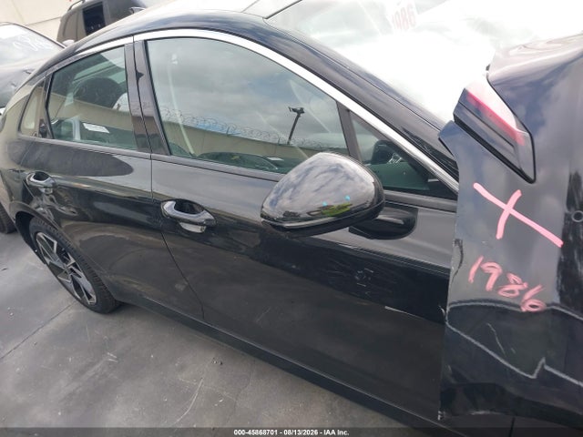 KNAG34J79S5392603 KIA K5 EX