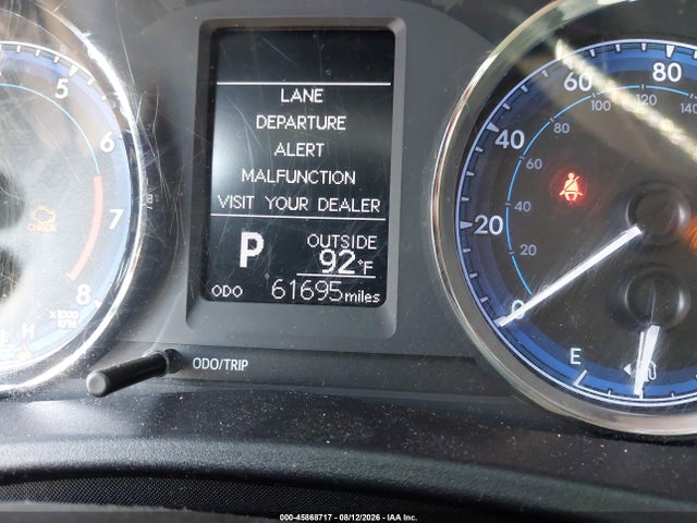 45868717 :رقم المزاد ، 2T1BURHE3JC100439 vin ، 2018 Toyota Corolla Le مزاد بيع
