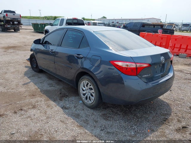 45868717 :رقم المزاد ، 2T1BURHE3JC100439 vin ، 2018 Toyota Corolla Le مزاد بيع