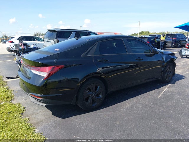 Продажа на аукционе авто 2022 Hyundai Elantra Sel, vin: KMHLM4AG6NU245336, номер лота: 45868721