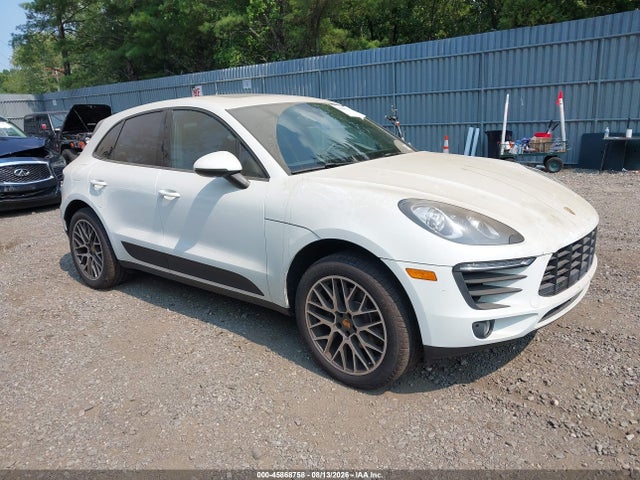 45868758 :رقم المزاد ، WP1AA2A5XJLB13721 vin ، 2018 Porsche Macan Sport Edition مزاد بيع