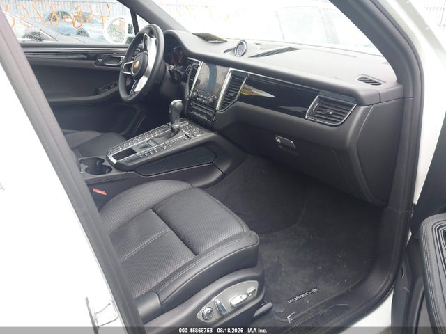 45868758 :رقم المزاد ، WP1AA2A5XJLB13721 vin ، 2018 Porsche Macan Sport Edition مزاد بيع