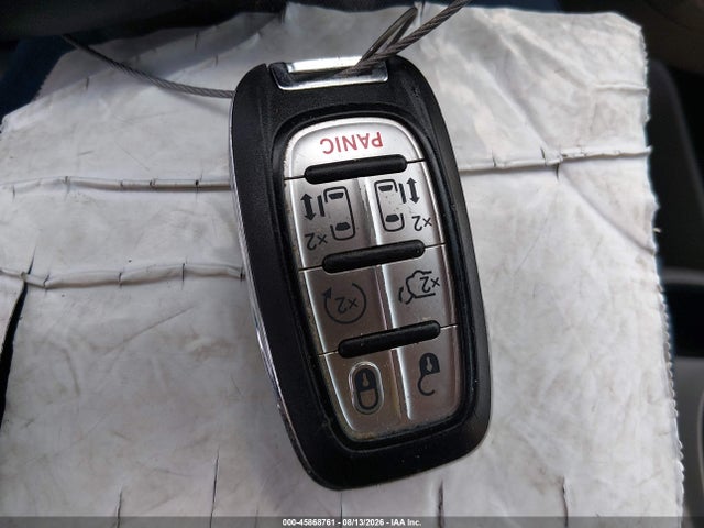 45868761 :رقم المزاد ، 2C4RC1BG1NR176292 vin ، 2022 Chrysler Pacifica Touring L مزاد بيع