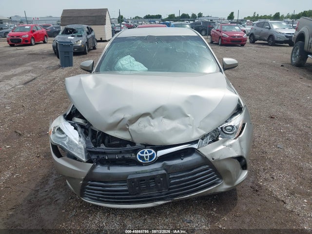 2015 Toyota Camry Hybrid Le მანქანა იყიდება აუქციონზე, vin: 4T1BD1FK2FU169896, აუქციონის ნომერი: 45868795