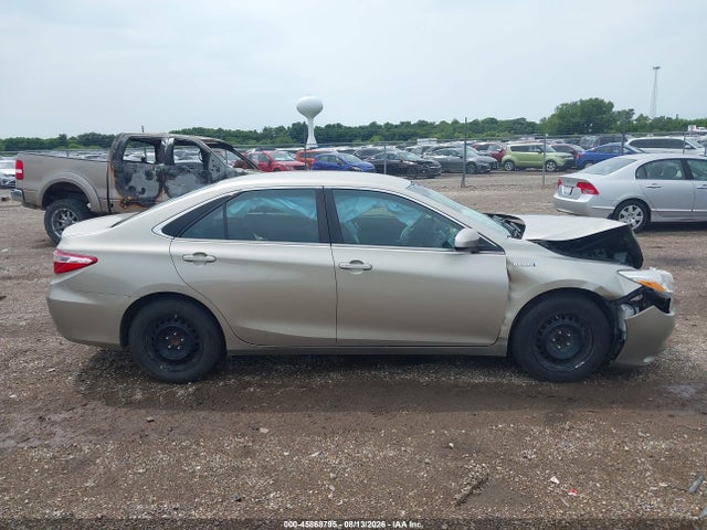 2015 Toyota Camry Hybrid Le მანქანა იყიდება აუქციონზე, vin: 4T1BD1FK2FU169896, აუქციონის ნომერი: 45868795