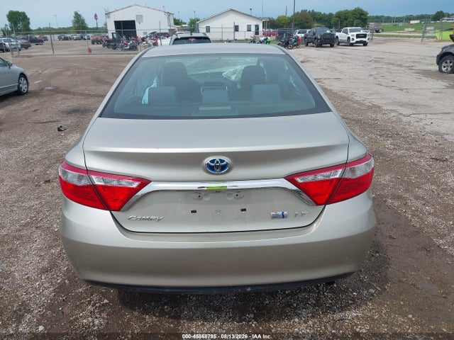2015 Toyota Camry Hybrid Le მანქანა იყიდება აუქციონზე, vin: 4T1BD1FK2FU169896, აუქციონის ნომერი: 45868795