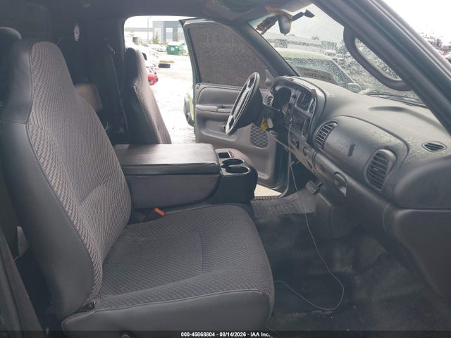 2001 Dodge Ram 1500 St/ws მანქანა იყიდება აუქციონზე, vin: 1B7HC16X81S262827, აუქციონის ნომერი: 45868804