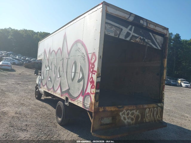 45868831 :رقم المزاد ، 1FDWE35LX5HA32328 vin ، 2005 Ford E-350 Cutaway Standard مزاد بيع