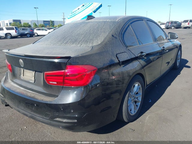 BMW 320i 2017 WBA8E1G50HNU15066 Image 4
