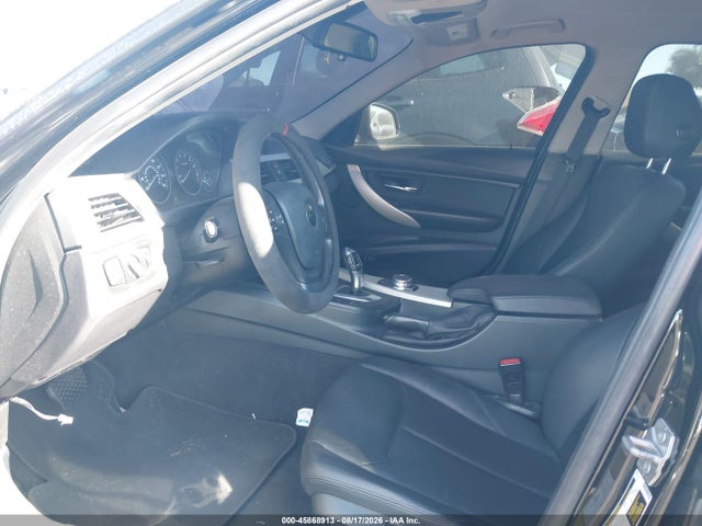 BMW 320i 2017 WBA8E1G50HNU15066 Image 5