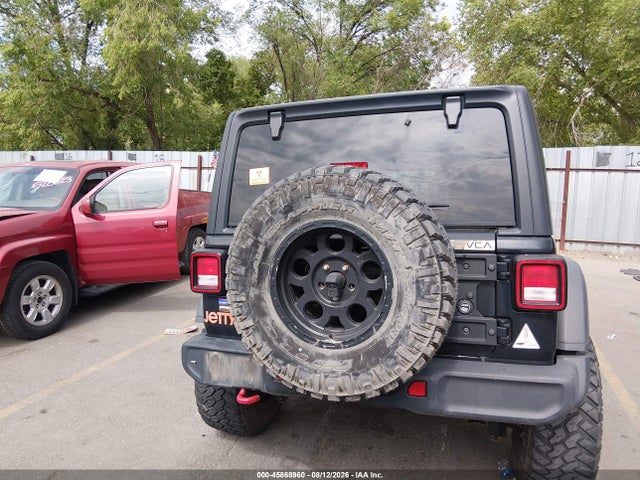 1C4HJXFG1JW146144 Jeep Wrangler Unlimited Rubicon 4x4