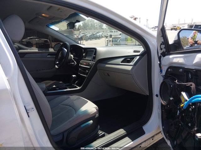 Hyundai SONATA SE 2019 5NPE24AF7KH743013 Image 5