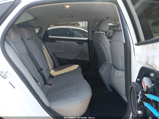 Hyundai SONATA SE 2019 5NPE24AF7KH743013 Image 8