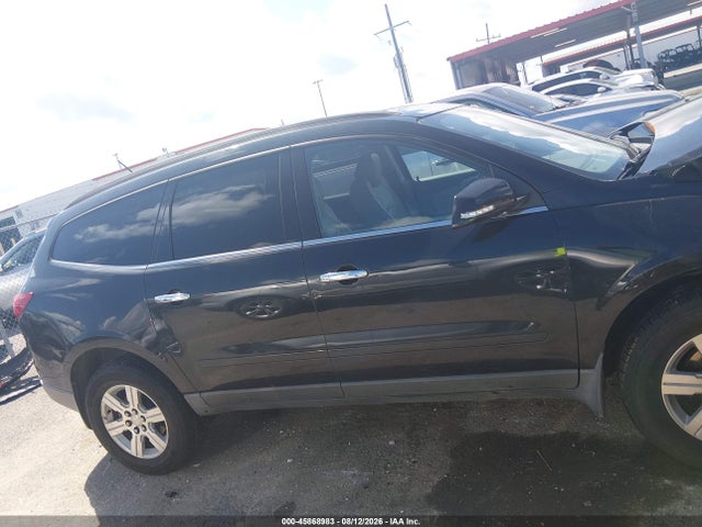 45868983 :رقم المزاد ، 1GNKRJED2BJ106888 vin ، 2011 Chevrolet Traverse Lt W/2lt مزاد بيع