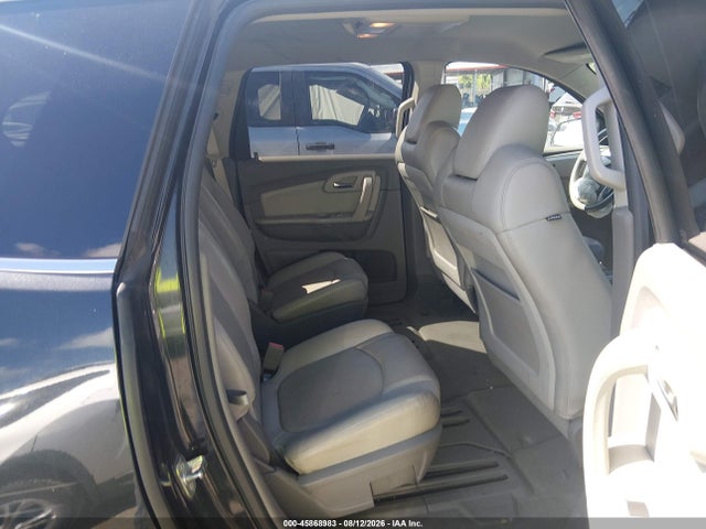 45868983 :رقم المزاد ، 1GNKRJED2BJ106888 vin ، 2011 Chevrolet Traverse Lt W/2lt مزاد بيع