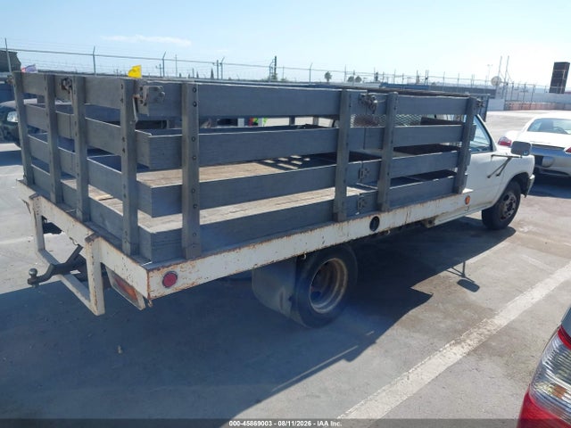 Продажа на аукционе авто 1990 Toyota Pickup Cab Chassis Super Long Wb, vin: JT5VN94T6L0017112, номер лота: 45869003