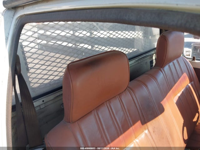 Продажа на аукционе авто 1990 Toyota Pickup Cab Chassis Super Long Wb, vin: JT5VN94T6L0017112, номер лота: 45869003