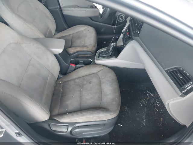2017 Hyundai Elantra Se მანქანა იყიდება აუქციონზე, vin: 5NPD74LF5HH205297, აუქციონის ნომერი: 45869028