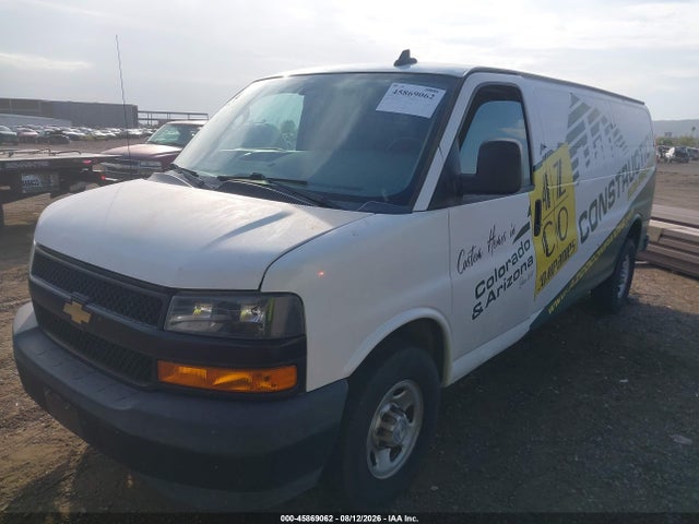 Chevrolet Express 2500 Work Van 2018 1GCWGBFP7J1282543 Image 2